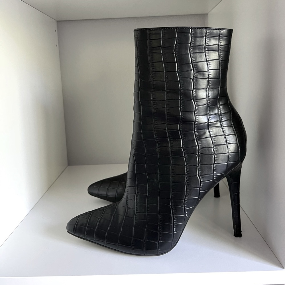 Leather booties